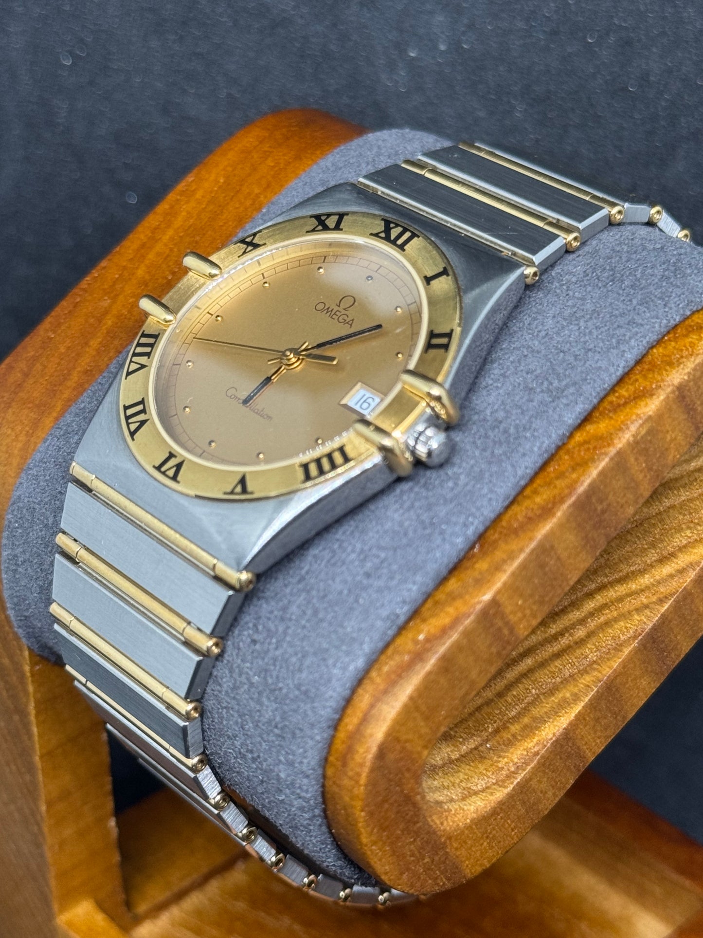 Omega Constellation | 3980876 | Bicolor Quartz