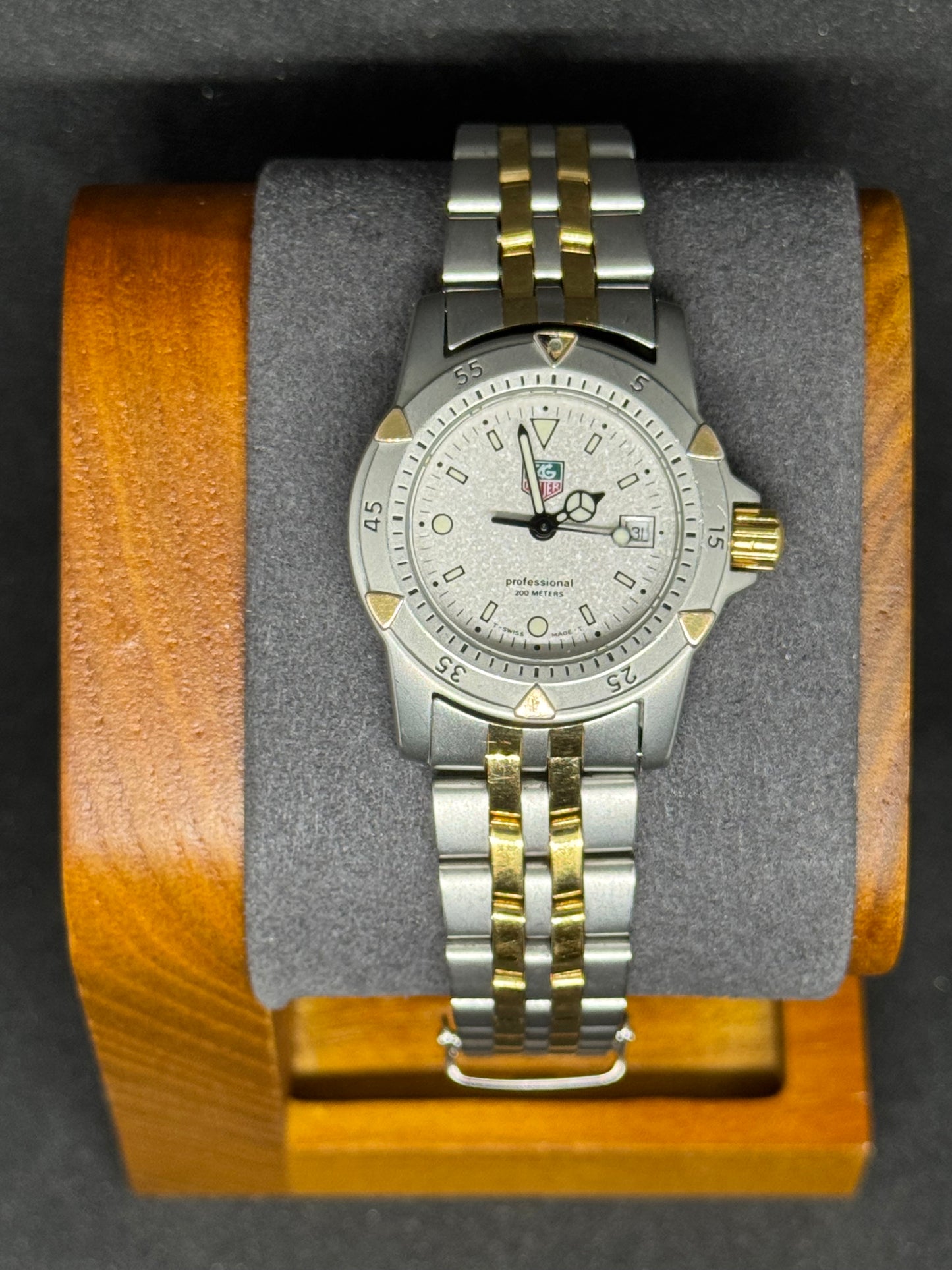 TAG Heuer Professional | WD1411 | Klassik trifft Funktionalität