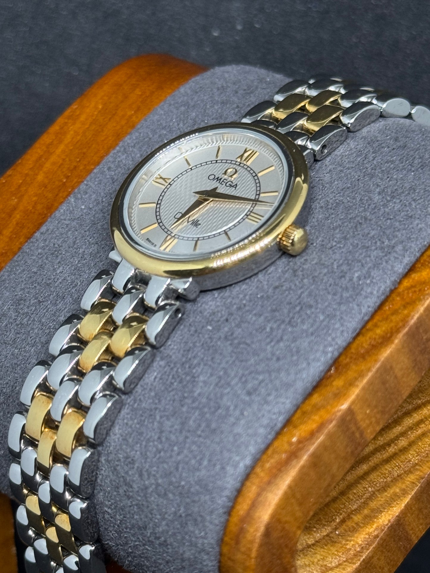 Omega De Ville Damenarmbanduhr |7951471 | Bicolor Eleganz im zeitlosen Design