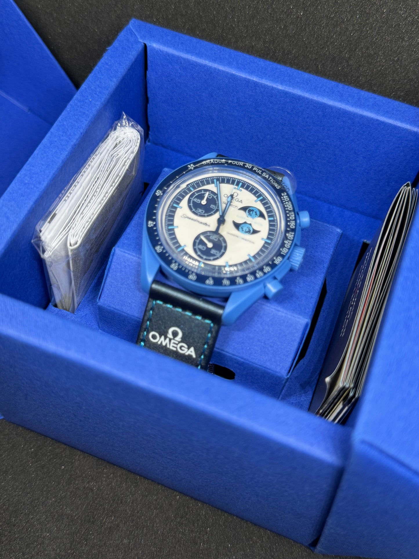 Omega x Swatch Moonswatch - Mission to Moon
